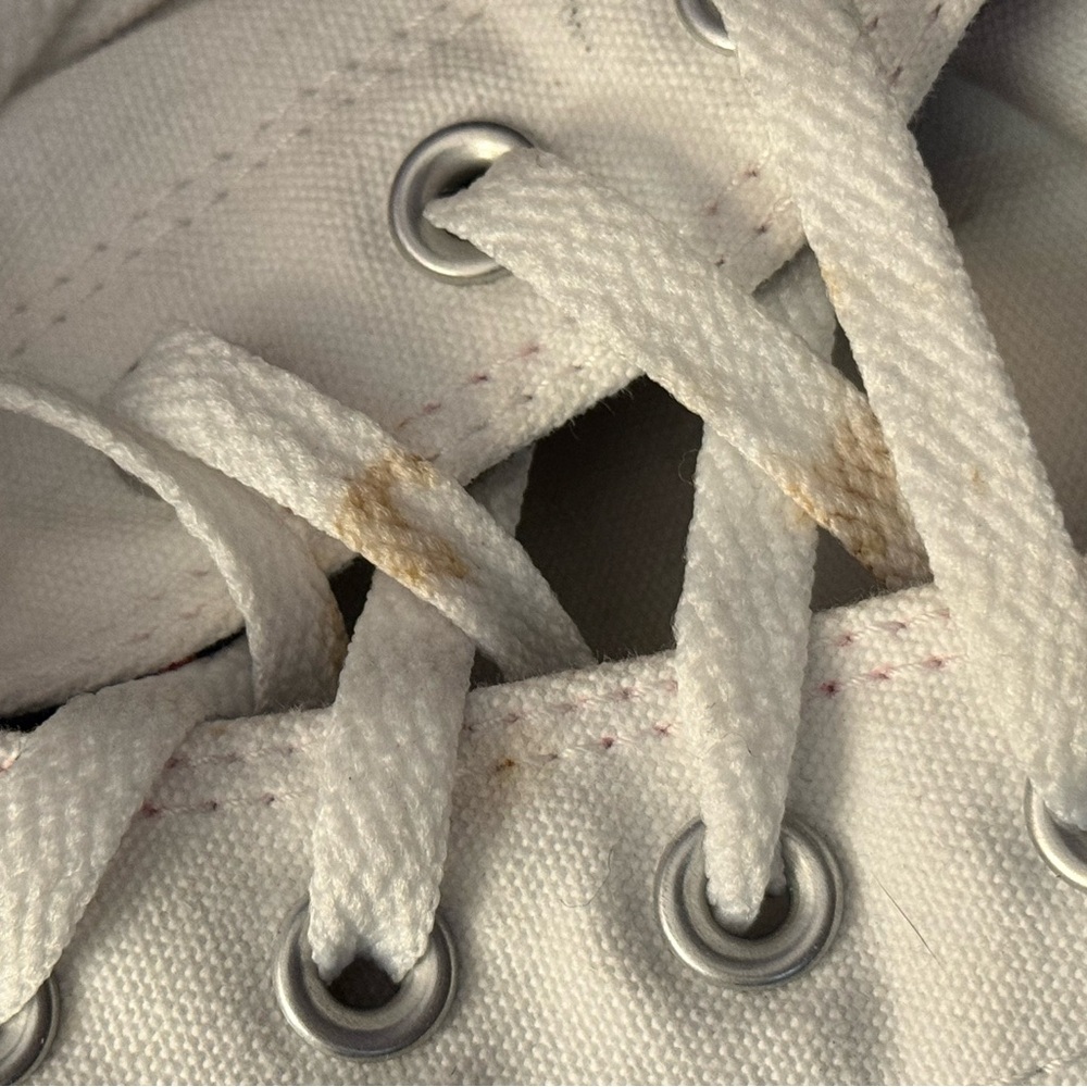 Converse I ❤️ NY Sneakers - Picture 3 of 7